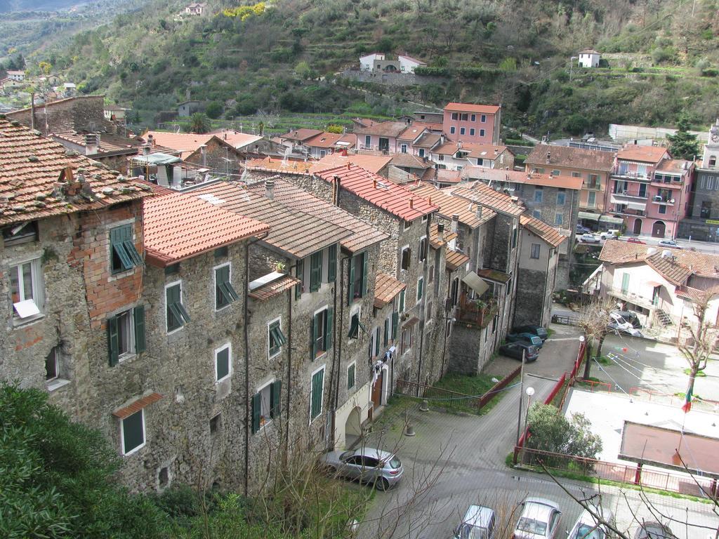 Casa Med Holiday Home Isolabona Exterior foto